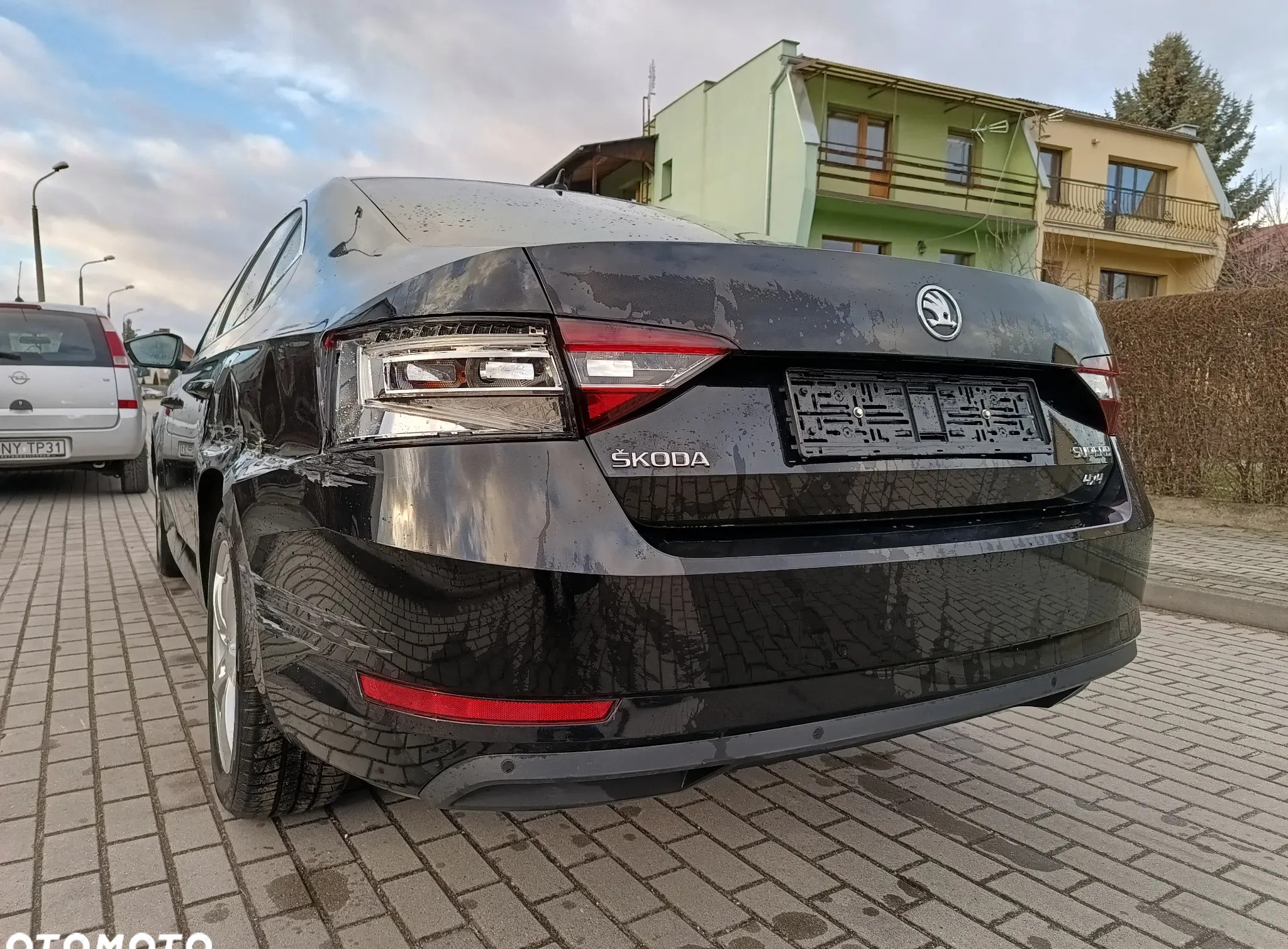 Skoda Superb cena 55900 przebieg: 136000, rok produkcji 2016 z Nysa małe 497